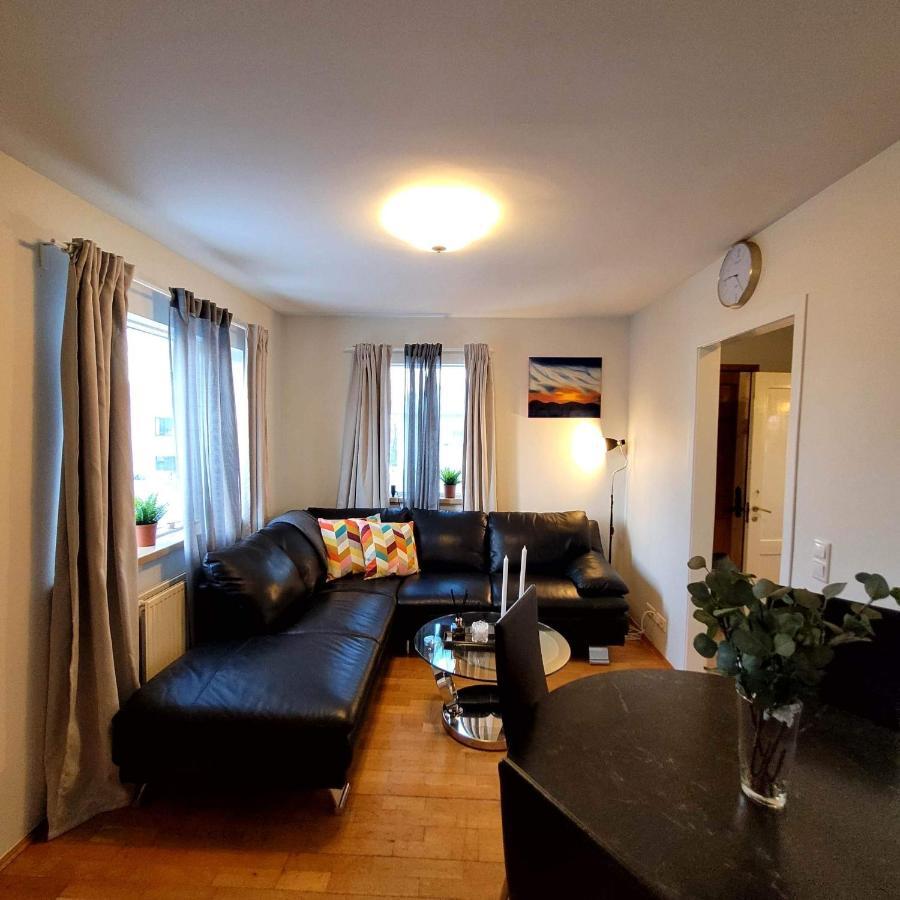 Apartment With 2 Bedrooms Hafnarfjörður Esterno foto