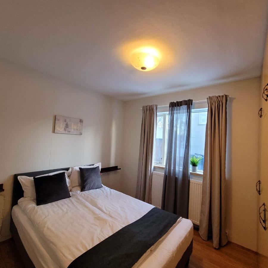 Apartment With 2 Bedrooms Hafnarfjörður Esterno foto